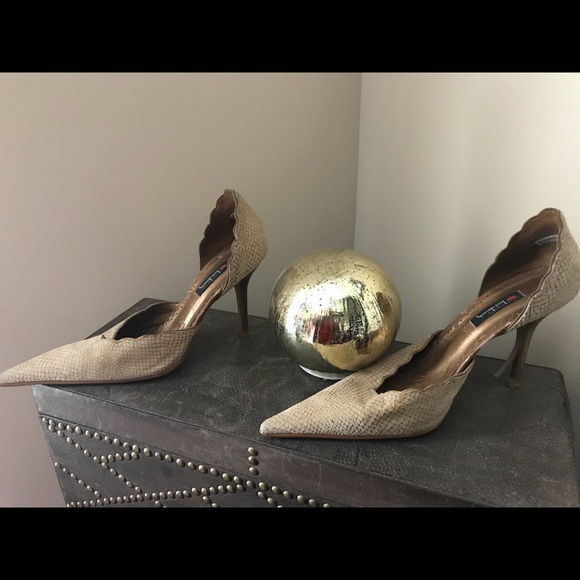 Luichiny pointed toe faux suede low heel pumps - Picture 6 of 6